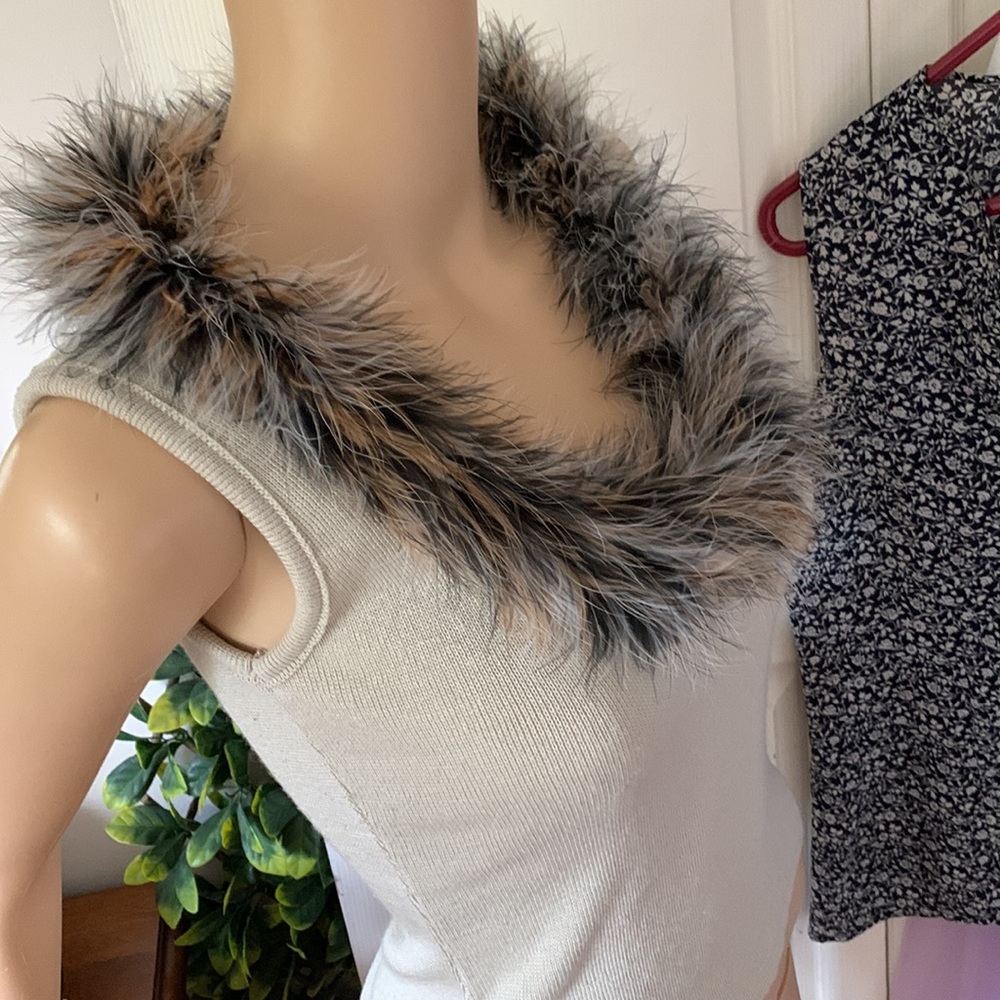 Vtg 90s Sirens fluffy Maribou feather scoop neck sleeveless sweater tank top S M